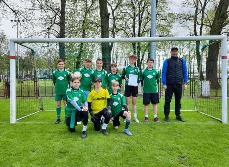 Powiększ obraz: Międzyszkolne zawody piłki nożnej chłopców – Igrzyska Dzieci